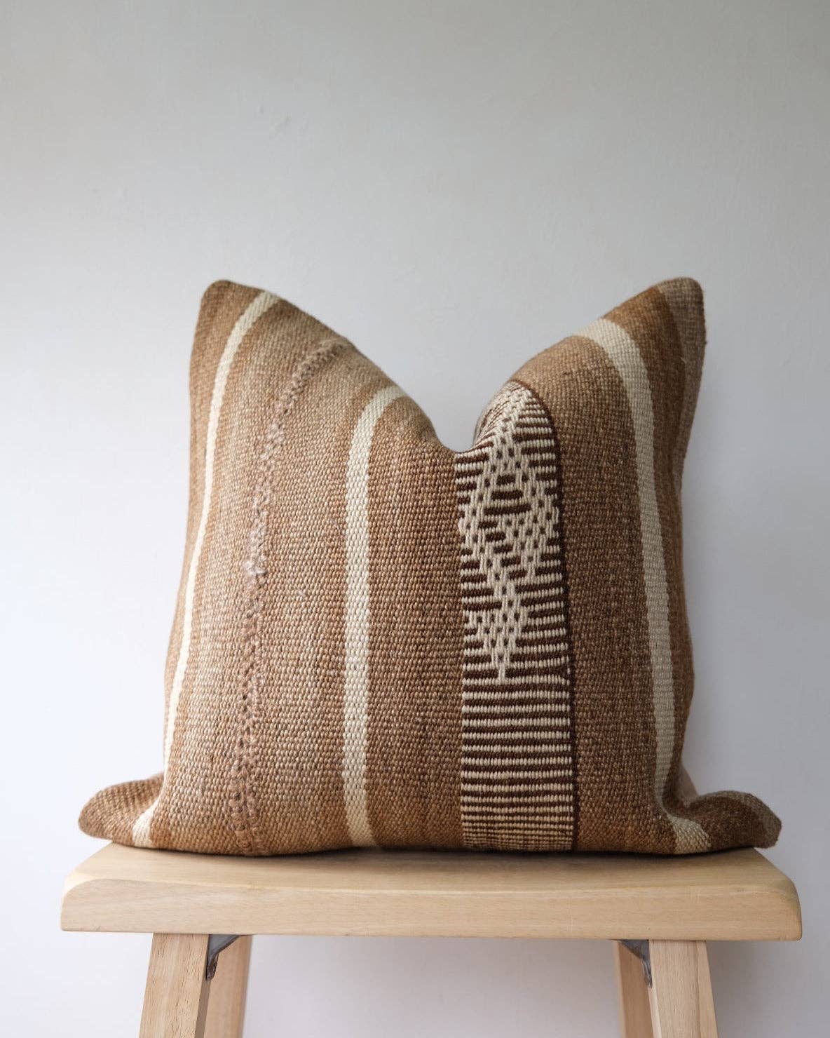 Alim Kilim Pillow Var. 1: I
