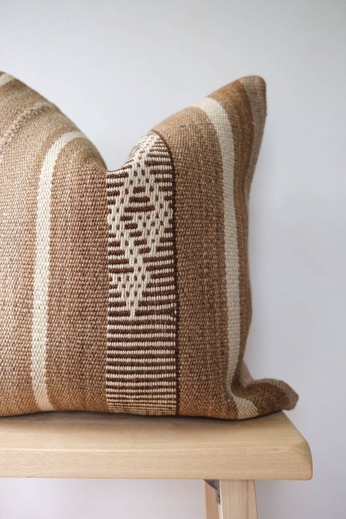 Alim Kilim Pillow Var. 1: I