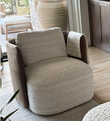 Hudson Swivel Club Chair