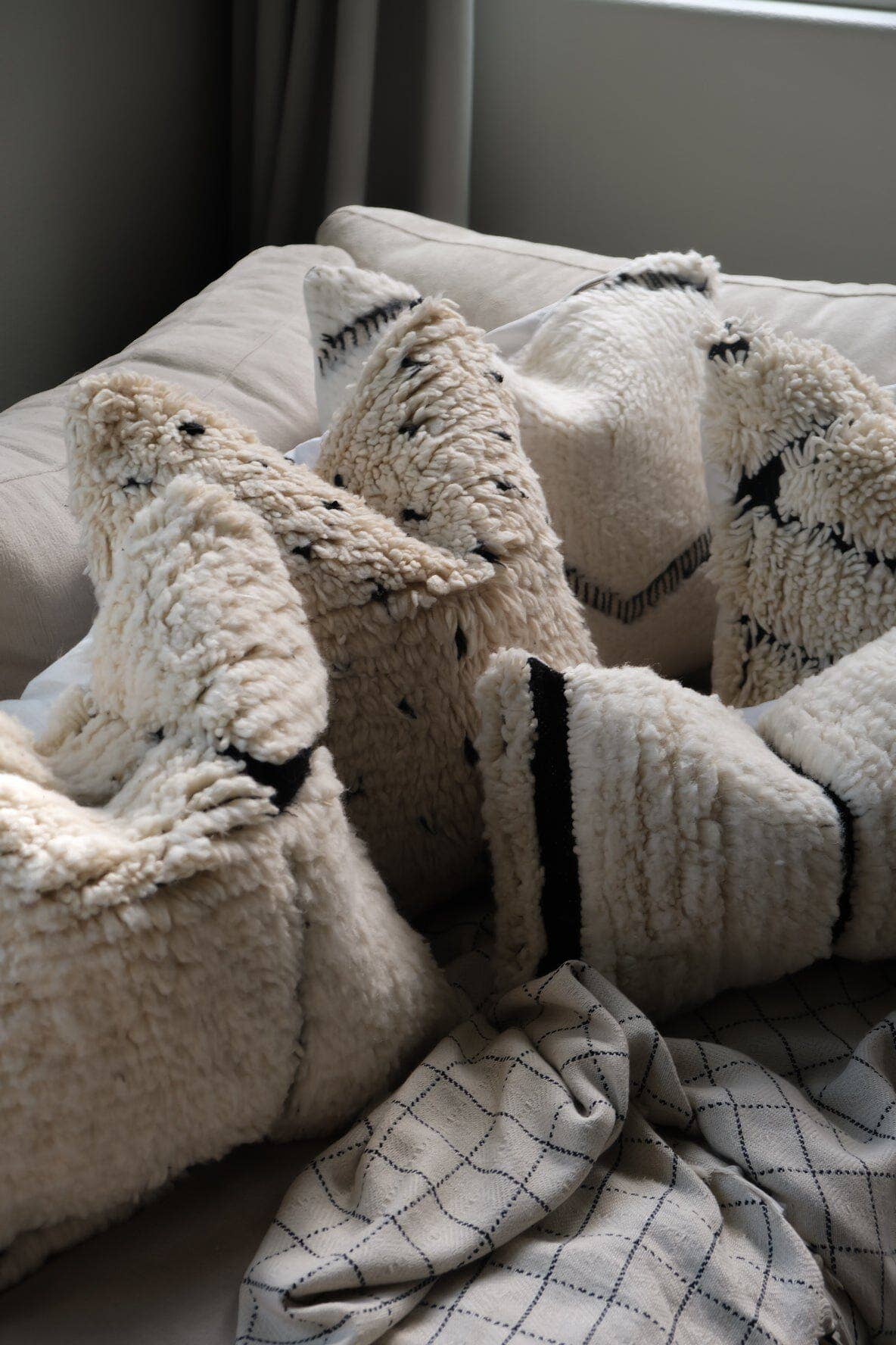 Beni Moroccan Rug Pillow: 20 x 20