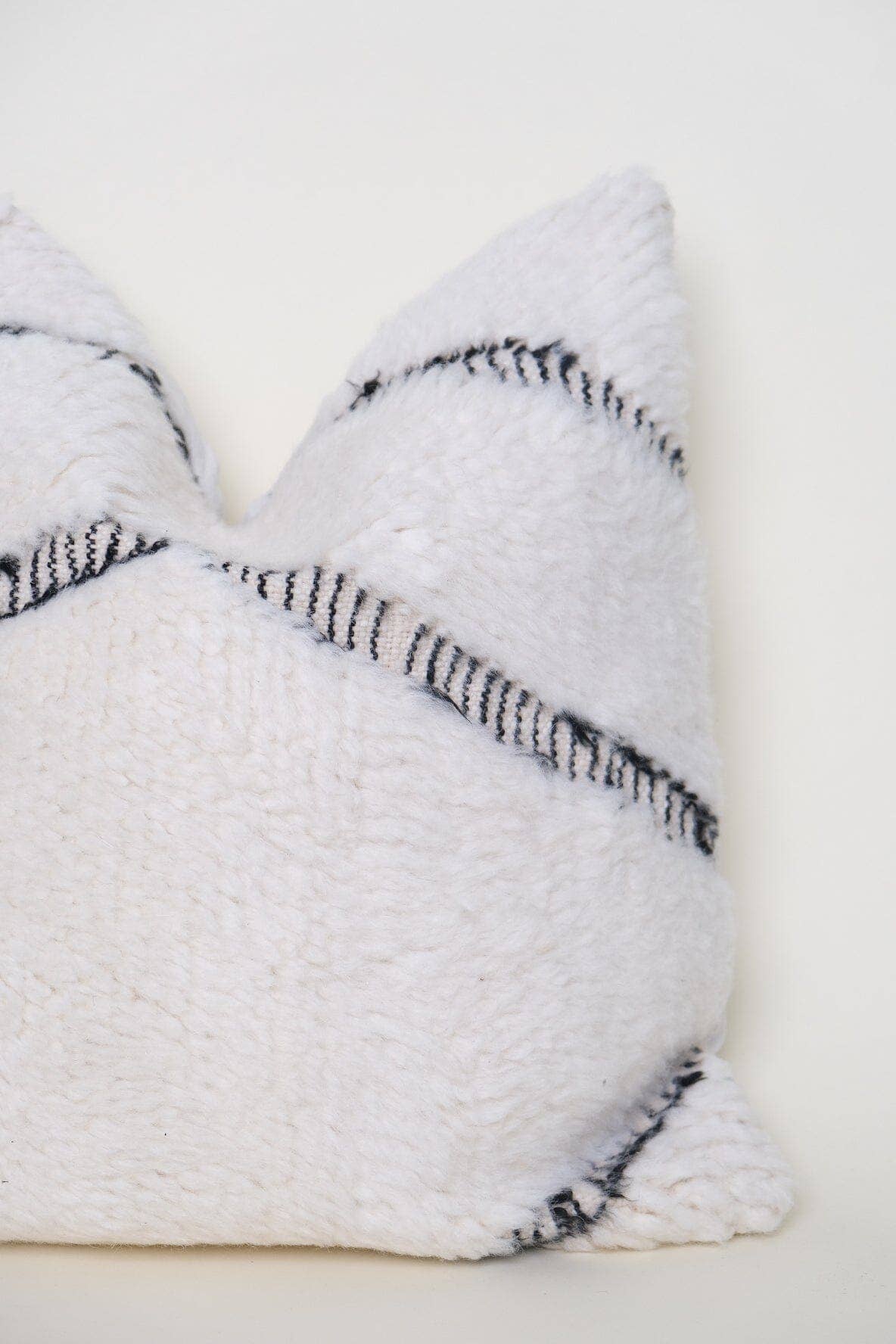 Beni Moroccan Rug Pillow: 20 x 20