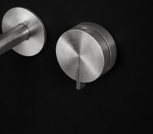 Axis Wall Basin Set
