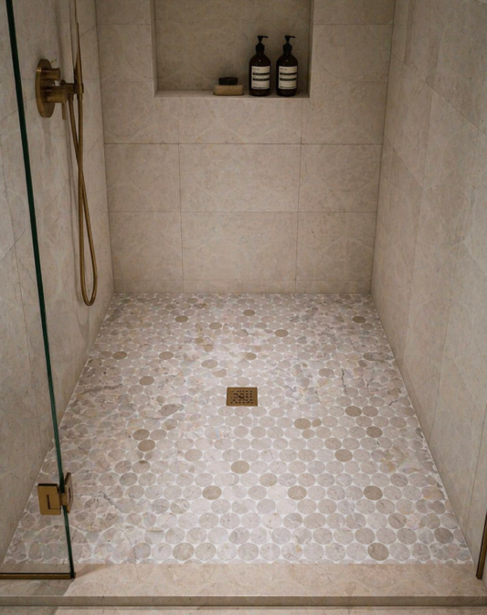 Cream Mist & Vanilla Pearl Penny Round Honed Mosaic