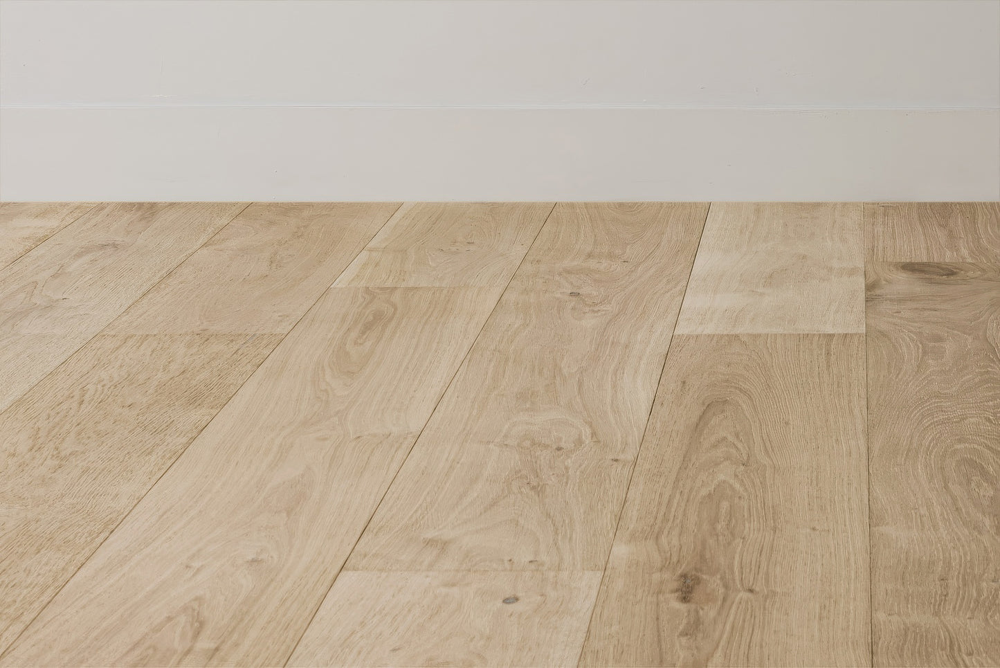 Unfinished 9-1/2″ European Oak Engineered Hardwood